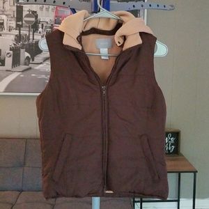 Delia's brown insulated vest with hood. Size M